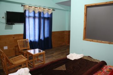 Best 5 Days 4 Nights Manali Honeymoon Trip Package