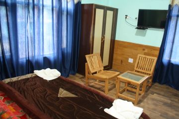 Best 5 Days 4 Nights Manali Honeymoon Trip Package