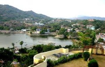 Amazing Mount Abu Tour Package for 3 Days