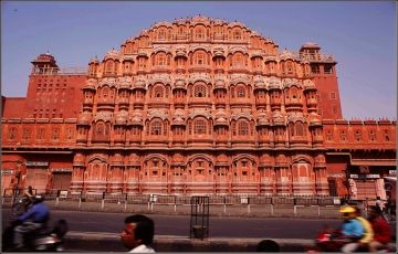 Ecstatic 10 Days 9 Nights New Delhi Holiday Package