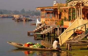 Best 9 Days 8 Nights Srinagar, Sonmarg, Pahalgam with Katra Tour Package
