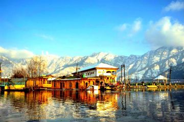 Pleasurable 5 Days Srinagar to Kashmir Adventure Holiday Package