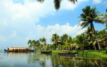 Family Getaway Alleppey Water Activities Tour Package for 2 Days 1 Night