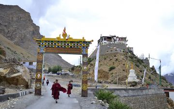 5 Nights / 6 Days  Manali - Spiti - Chandertal Holidays Tour