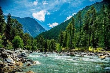 Family Getaway 4 Days Kasol, Manikaran with Tosh Hill Stations Vacation Package