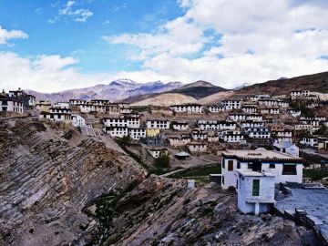 5 Nights / 6 Days  Manali - Spiti - Chandertal Holidays Tour