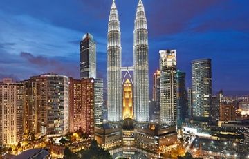 Amazing 8 Days 7 Nights Malaysia and Singapore Holiday Package