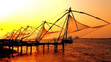 7 Days Kochi, Munnar, Alleppey with Kovalam Trip Package