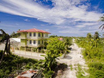 Magical 5 Days 4 Nights Maamigili Resort Tour Package