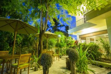 Magical 5 Days 4 Nights Maamigili Resort Tour Package