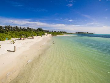 Magical 5 Days 4 Nights Maamigili Resort Tour Package