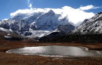Beautiful 7 Days 6 Nights Gangtok, Lachen with Lachung Honeymoon Holiday Package