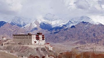 2 Days 1 Night Monasteries Shopping Vacation Package