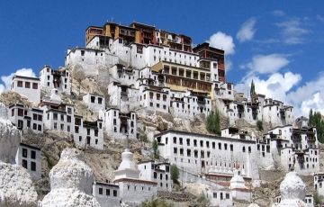 Best 5 Days 4 Nights Ladakh Holiday Package