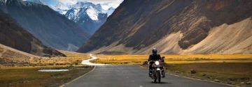 Heart-warming Leh Ladakh Friends Tour Package for 4 Days from Delhi