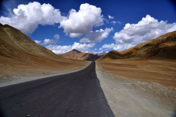 Pleasurable 12 Days 11 Nights Leh Vacation Package