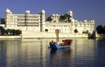 Beautiful 3 Days 2 Nights Udaipur Holiday Package