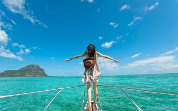 6 Days 5 Nights New Delhi to Port Louis Honeymoon Trip Package