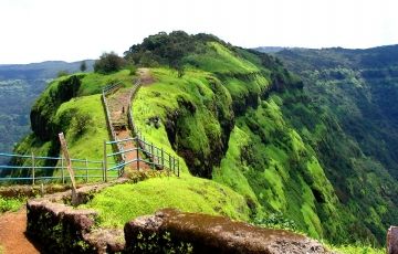Heart-warming 4 Days 3 Nights Lonavla Nature Trip Package