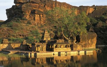 4 Days Hampi, Bijapur and Badami Religious Holiday Package