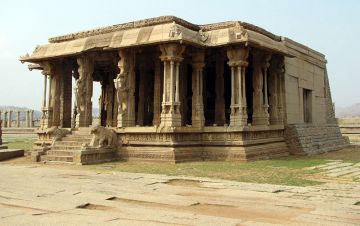 4 Days Hampi, Bijapur and Badami Religious Holiday Package