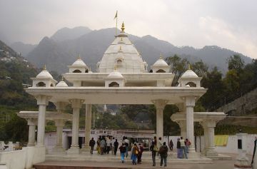 Memorable 2 Days Vaishnodevi to Jammu Trip Package