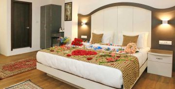 Magical 4 Days 3 Nights Kashmir Friends Holiday Package