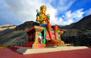 Experience 10 Days 9 Nights Leh Tour Package