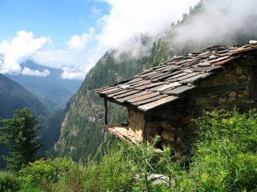 Heart-warming 3 Days Kasol Family Holiday Package