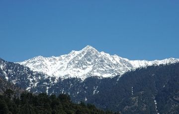 Beautiful 3 Days 2 Nights Guler Trip Package