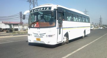 Heart-warming 2 Days 1 Night Manali Romantic Holiday Package