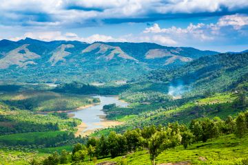 Family Getaway 5 Days 4 Nights Munnar Cruise Trip Package