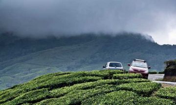 Beautiful 4 Days 3 Nights Munnar Friends Tour Package