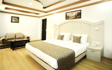 Magical 4 Days 3 Nights Kashmir Friends Holiday Package