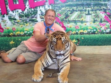 2 Days 1 Night Bangkok and Pattaya Romantic Holiday Package