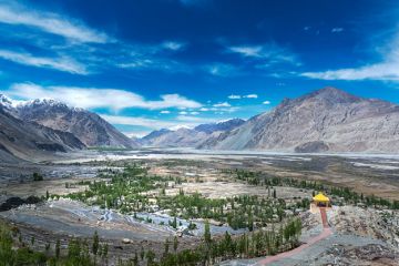 Magical 10 Days 9 Nights Manali, Sarchu, Leh Ladakh with Khardung Nature Vacation Package
