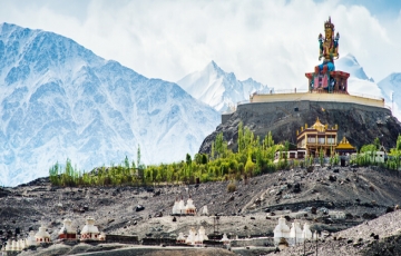 Amazing 7 Days 6 Nights Nubra Valley Holiday Package