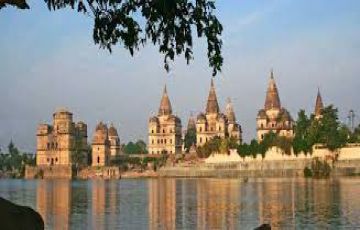 Experience 4 Days 3 Nights Gwalior Hill Stations Trip Package