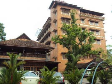 5 Days Munnar to Thekkady Wildlife Tour Package