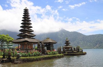 5 Days India to Bali Luxury Vacation Package