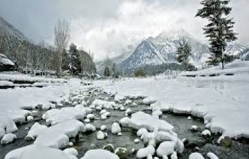Beautiful 5 Days 4 Nights Pahalgam, Srinagar and Gulmarg Honeymoon Holiday Package