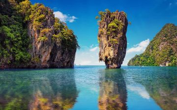 Magical 4 Days Bangkok and Pattaya Holiday Package