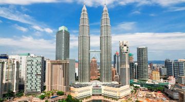Best 2 Days Singapore and Malaysia Romantic Holiday Package