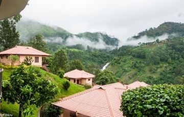 Beautiful Munnar Tour Package for 2 Days by ZIA HOLIDAYS AND RESORTS PVT LTD