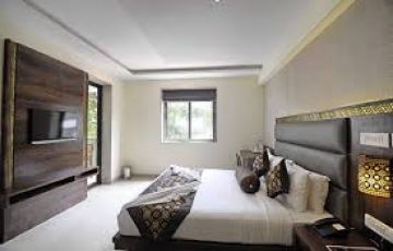 Experience 4 Days 3 Nights Delh Goa Luxury Trip Package