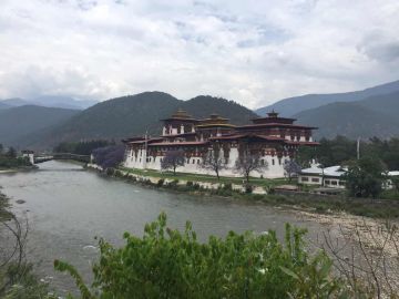 Pleasurable 7 Days 6 Nights Bhu Tour Package