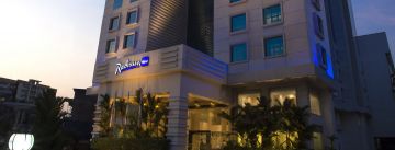 Family Getaway 7 Days Kochi to Thekkady Luxury Vacation Package