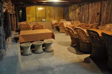 Amazing 3 Days 2 Nights Rajgarh Family Vacation Package