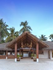 Amazing 5 Days 4 Nights Maldives Honeymoon Trip Package