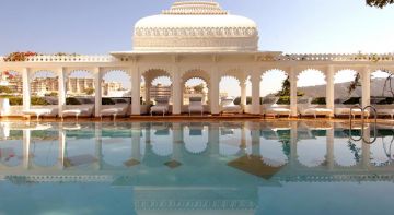 Pleasurable Udaipur Tour Package for 4 Days 3 Nights from Delhi